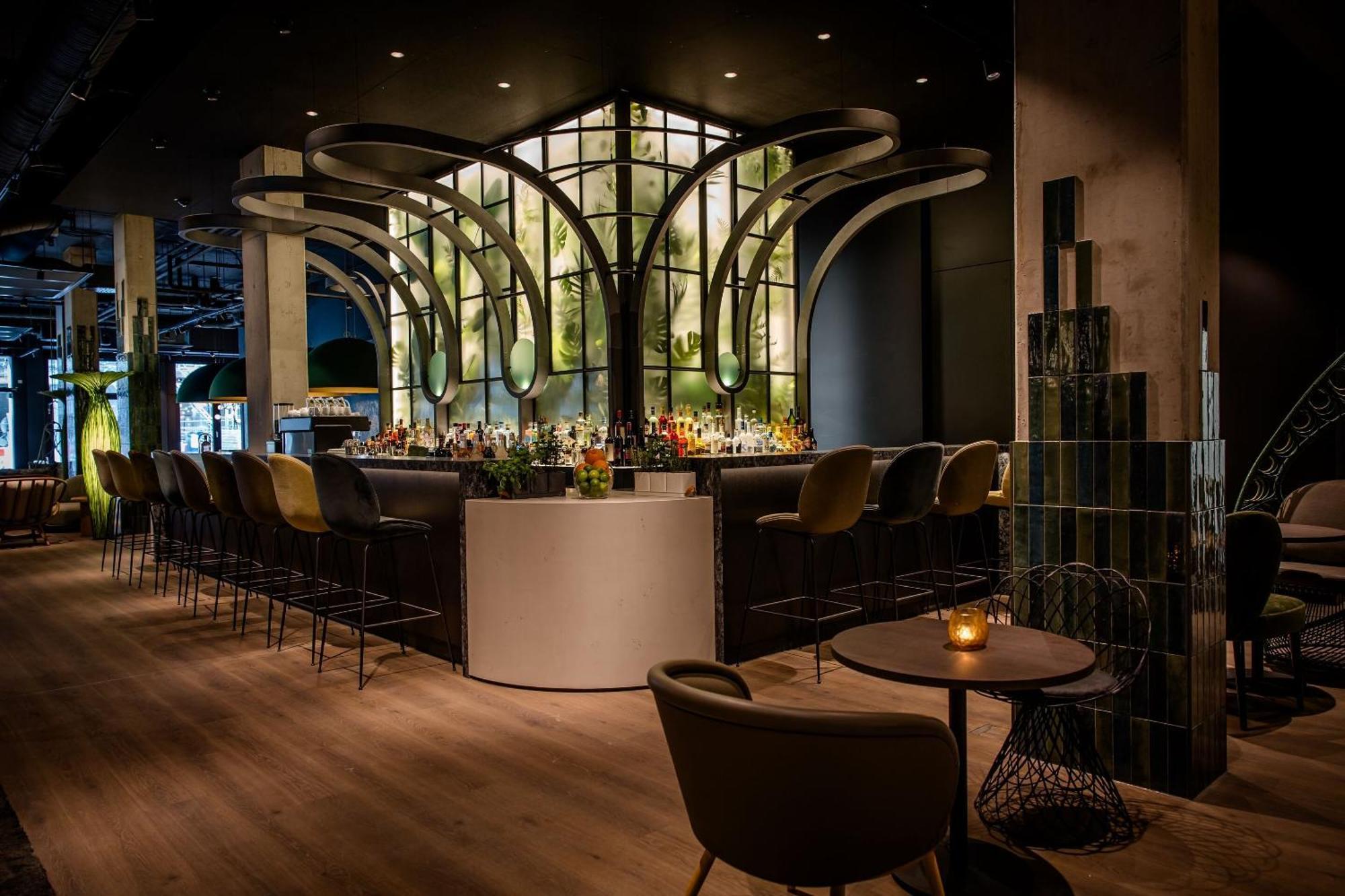 One Hauptbahnhof Hotel 3*